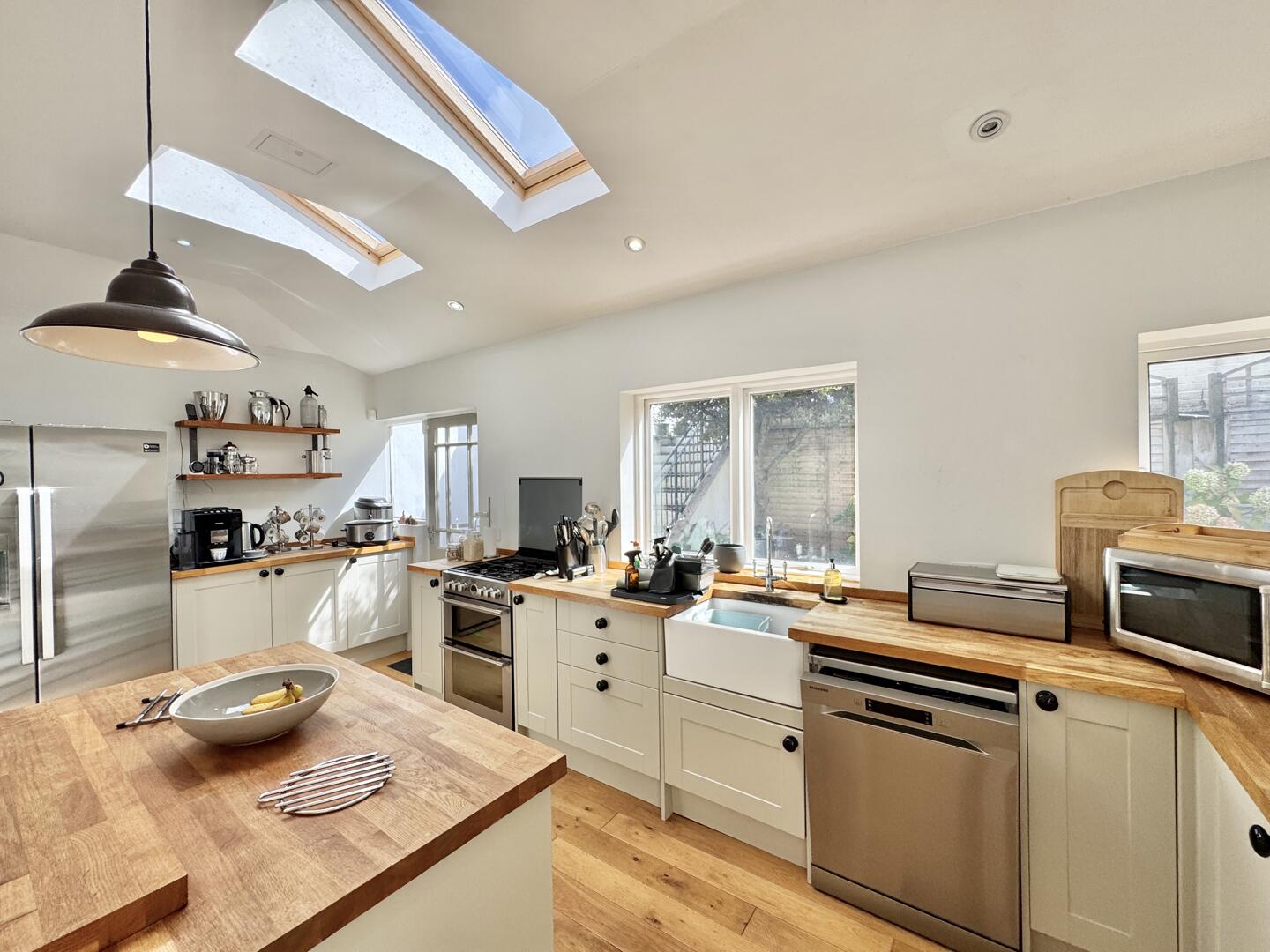 4 bed property in Tregolls Road, Truro